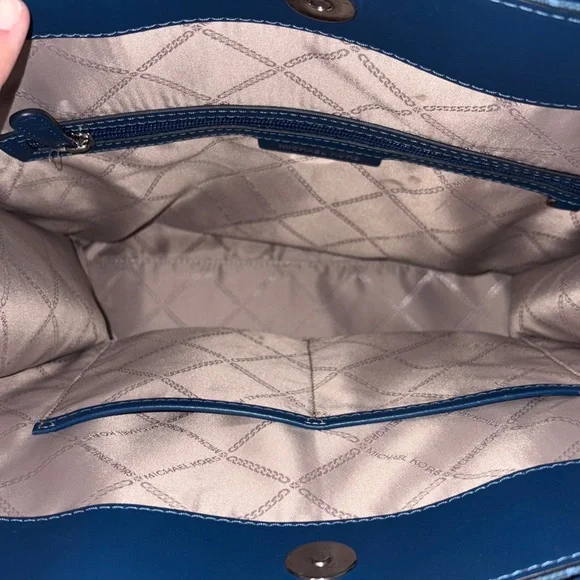 Michael Kors Navy Geometric Tote - Picture 5 of 8